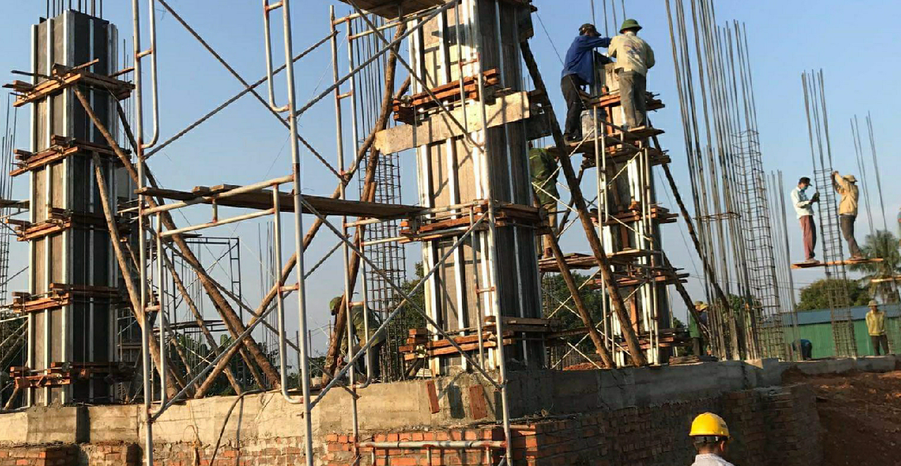 Quy trình đổ bê tông cột tiêu chuẩn