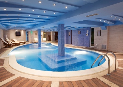 Cách thiết kế bể bơi trong nhà, bể bơi sân thượng gây ấn tượng