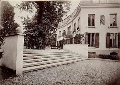 Những mẫu thiết kế biệt thự kiểu pháp trường tồn với thời gian